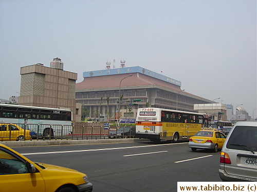 Taipei train station