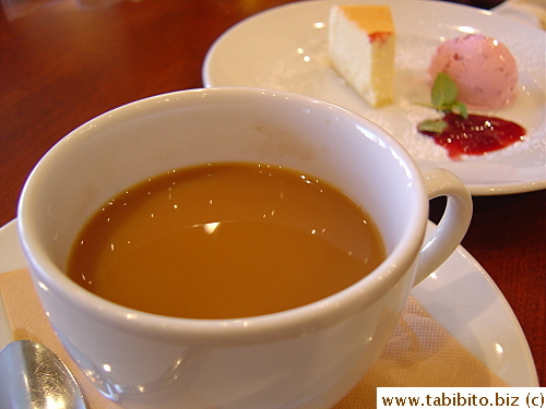 The organic coffee is included in the refillable drink list