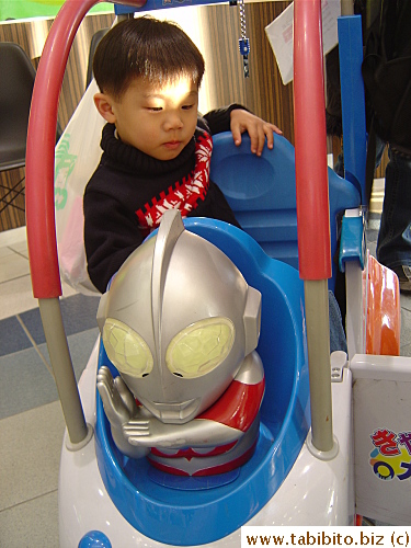 Oscar approved of his Ultraman cart