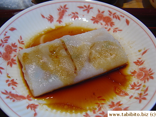 This tasted nothing like the rice rolls in Hong Kong