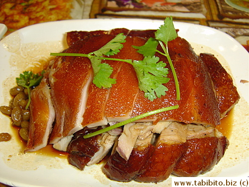 Suckling pig and roast goose combination HK$120/US$15