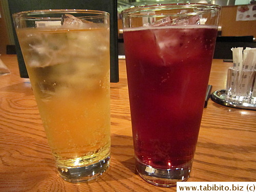 Apple and grape sparkling juice 472Yen each/ US$5.6