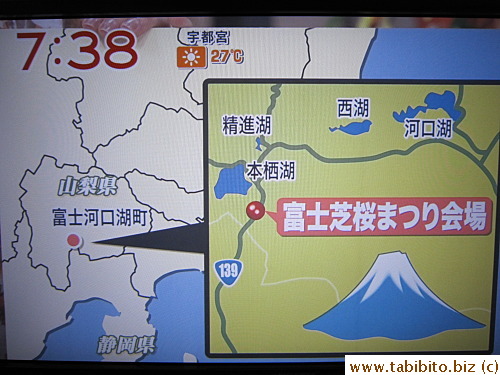 It's only a 30-min bus ride from Kawaguchiko