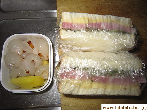 Ham and cheese sandwich, lychee and kiwi