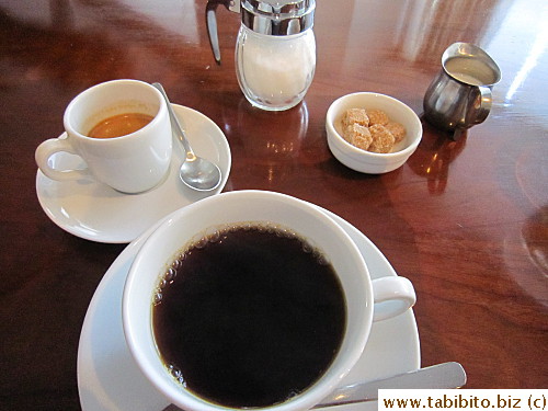 Coffee (free refill)